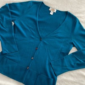 Talbots V neck super soft fitted shape cardigan size S